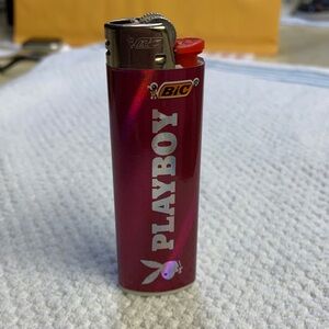 BIC Playboy Edition Pink Lighter